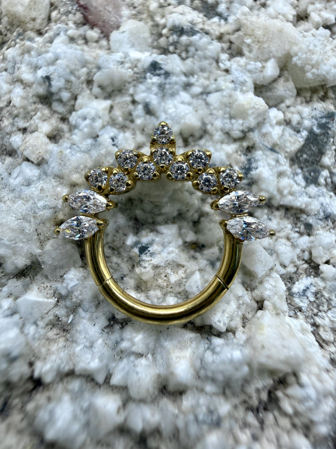 Ring/Clicker Titan 1.2mm mit Zirkonia Marquise 8mm
