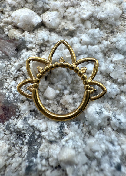 Ring/Clicker Titan 1.2mm floral 8mm